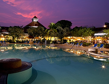 Traders Hotel Singapore 03 Pool